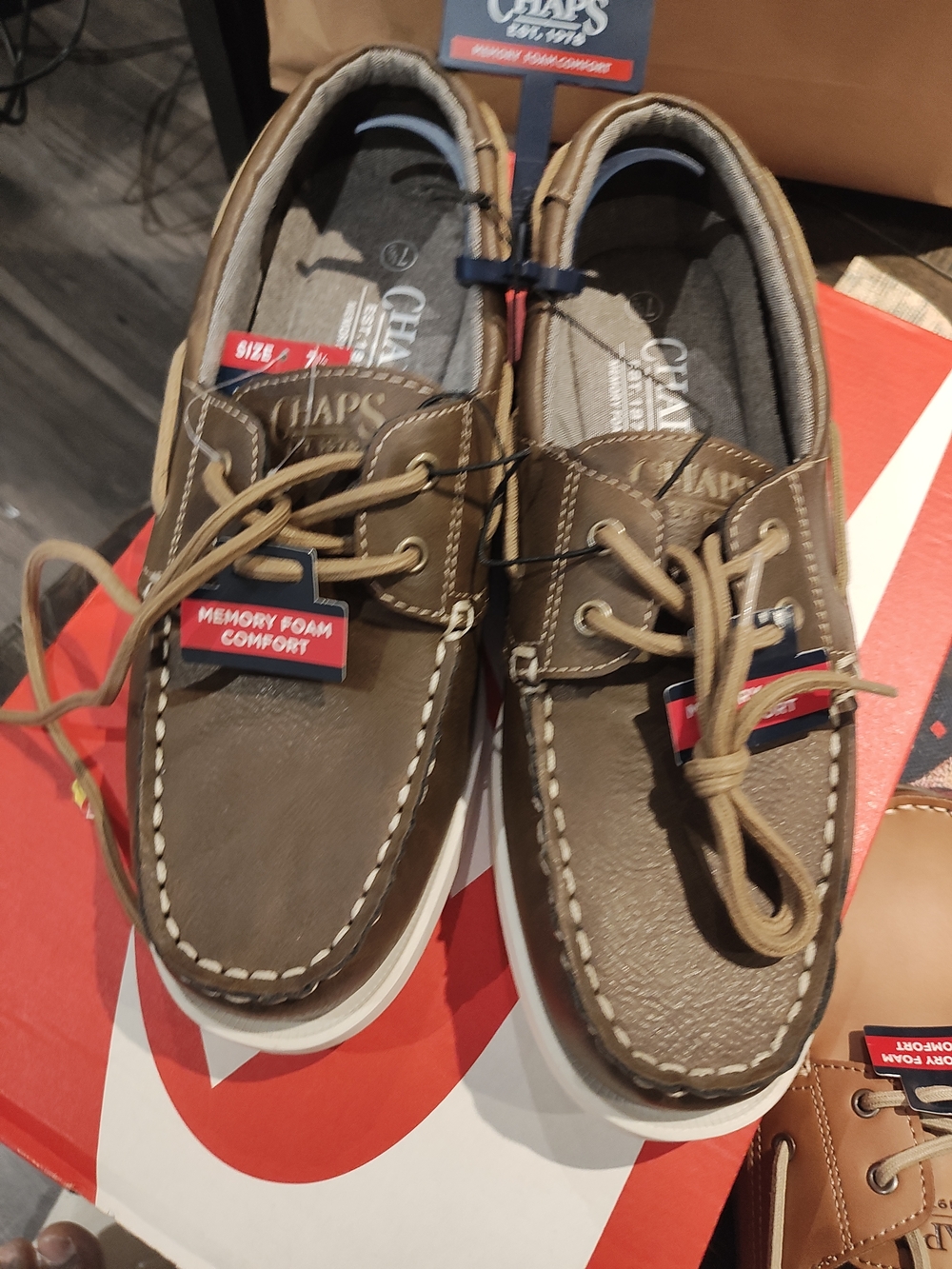 Chaps Men’s Tan/Brown Leather Boat Shoes 7.5